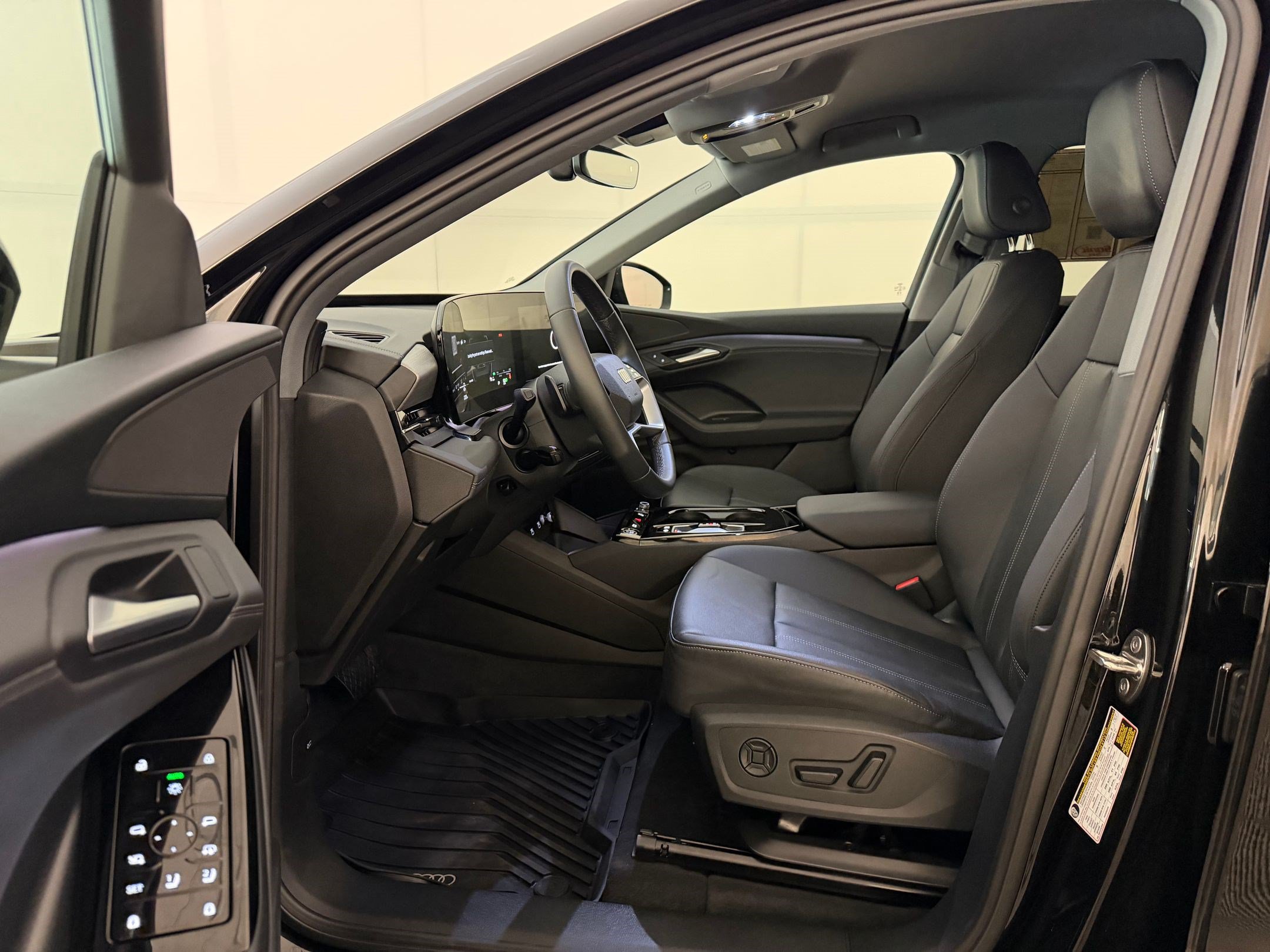 Certified 2025 Audi Q6 e-tron Premium w/ Convenience Package RWD image 5