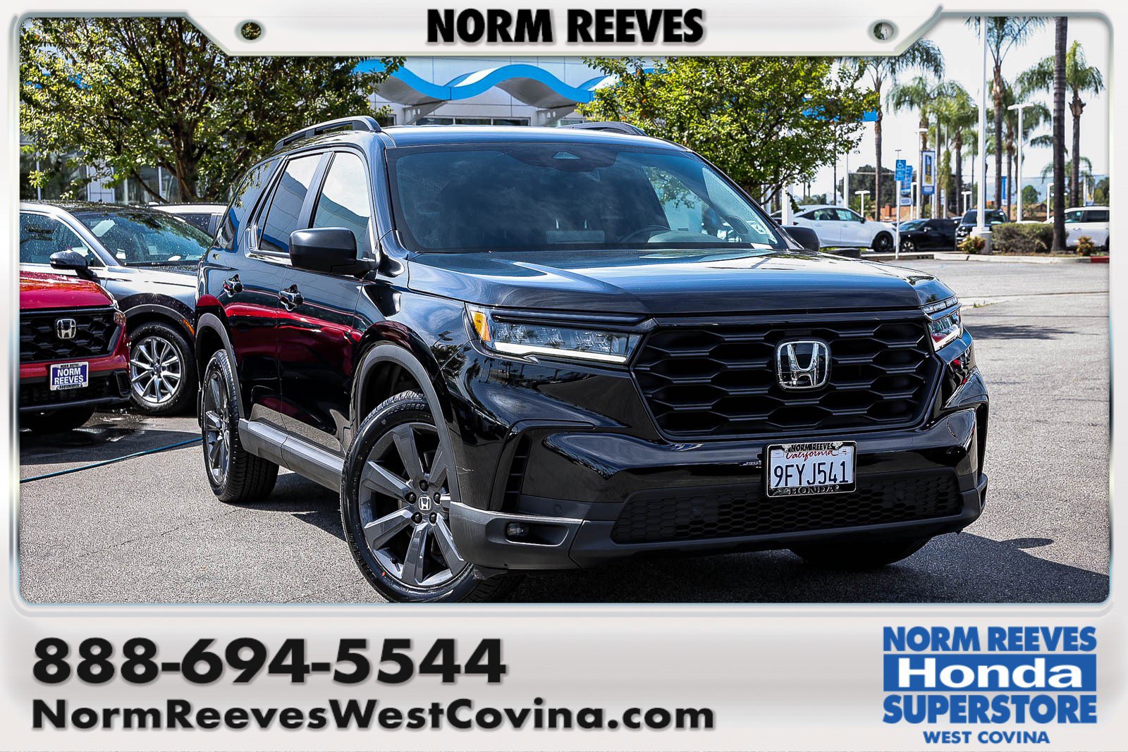 Certified 2023 Honda Pilot Sport image 1