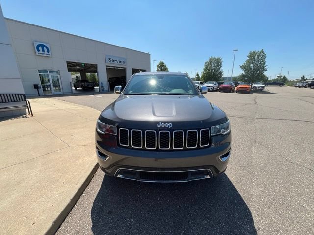 Used 2018 Jeep Grand Cherokee Limited w/ Trailer Tow Group IV AWD/4WD image 11