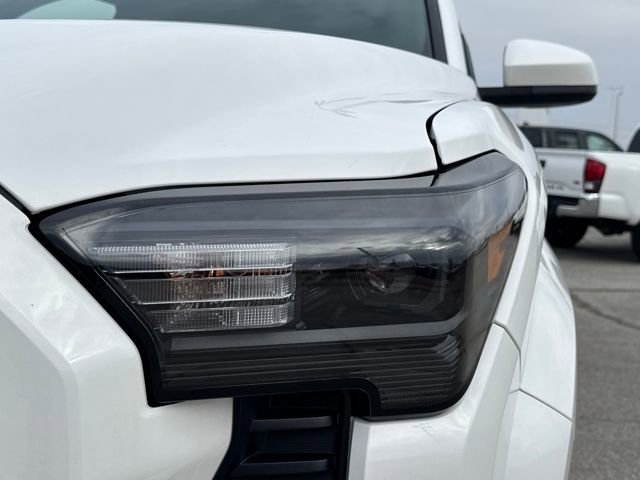 Used 2024 Toyota Tacoma SR5 AWD/4WD image 10