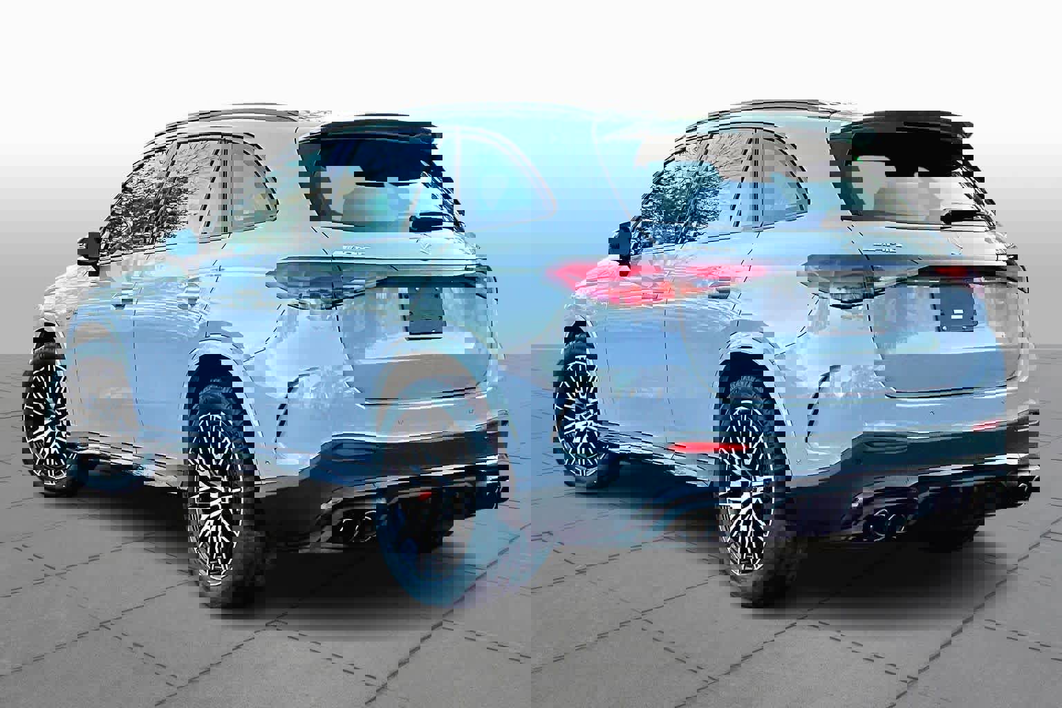 New 2026 Mercedes-Benz GLC 43 AMG 4MATIC image 4