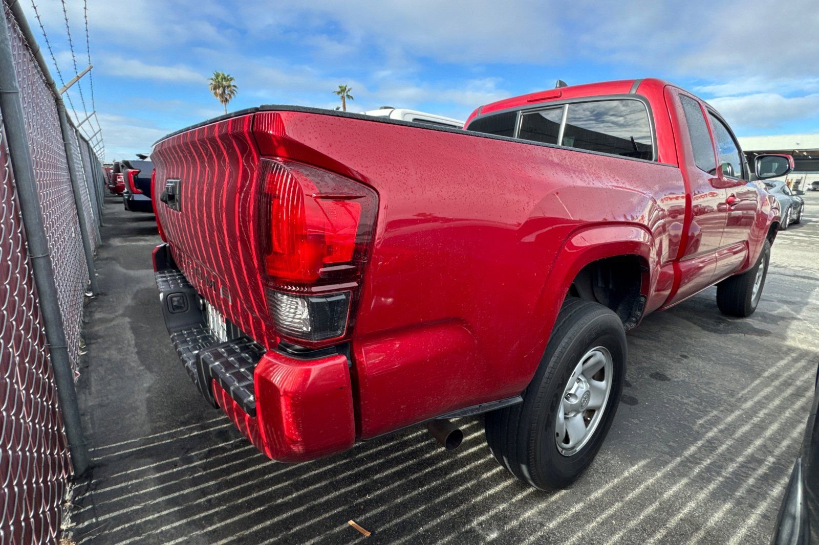 Used 2020 Toyota Tacoma SR w/ SR Convenience Package image 5