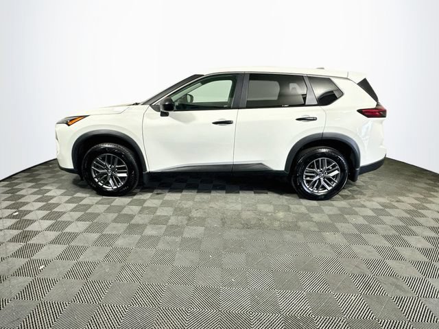 Used 2025 Nissan Rogue S FWD image 5