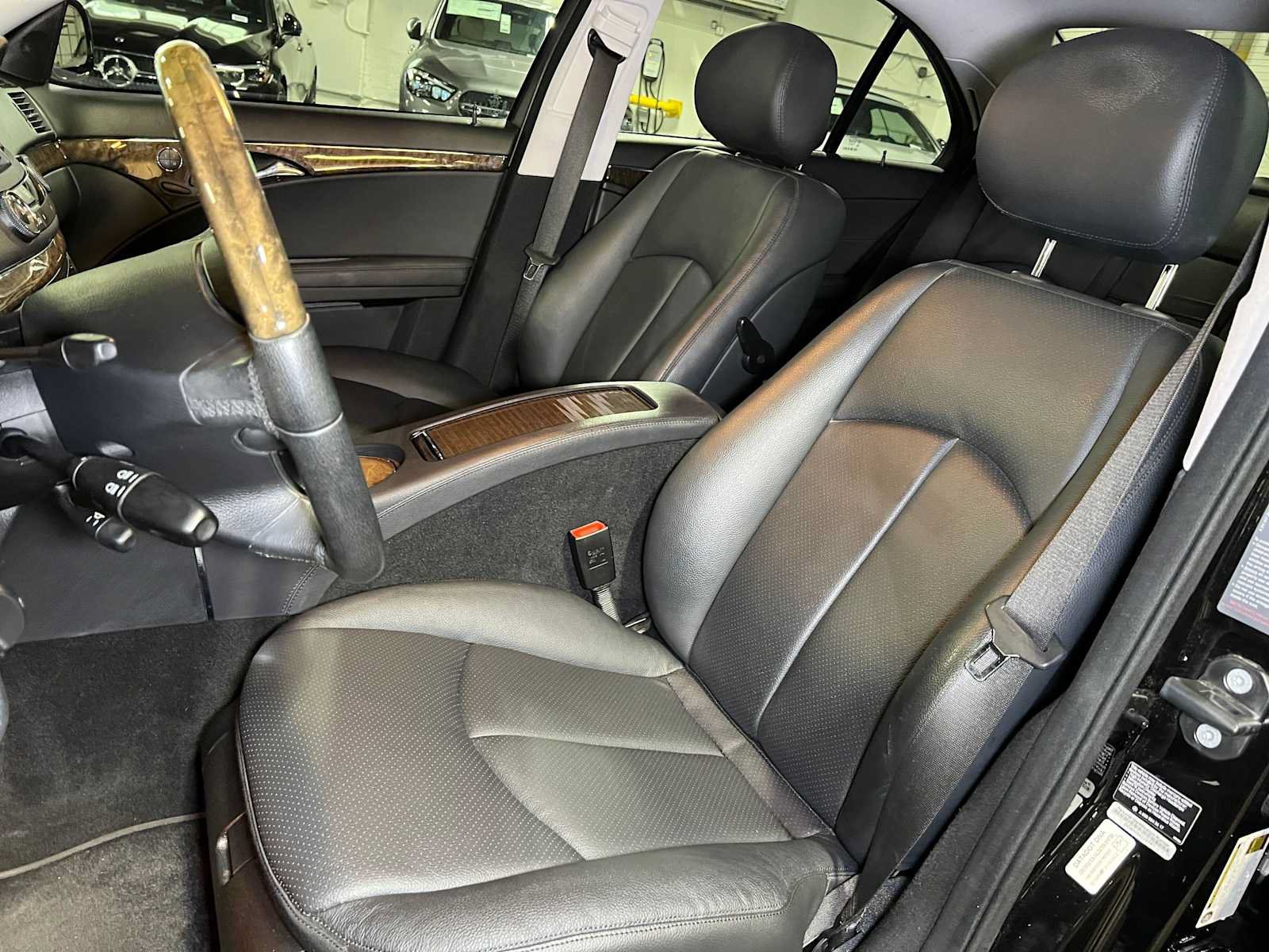 Used 2008 Mercedes-Benz E 350 4MATIC Sedan image 22