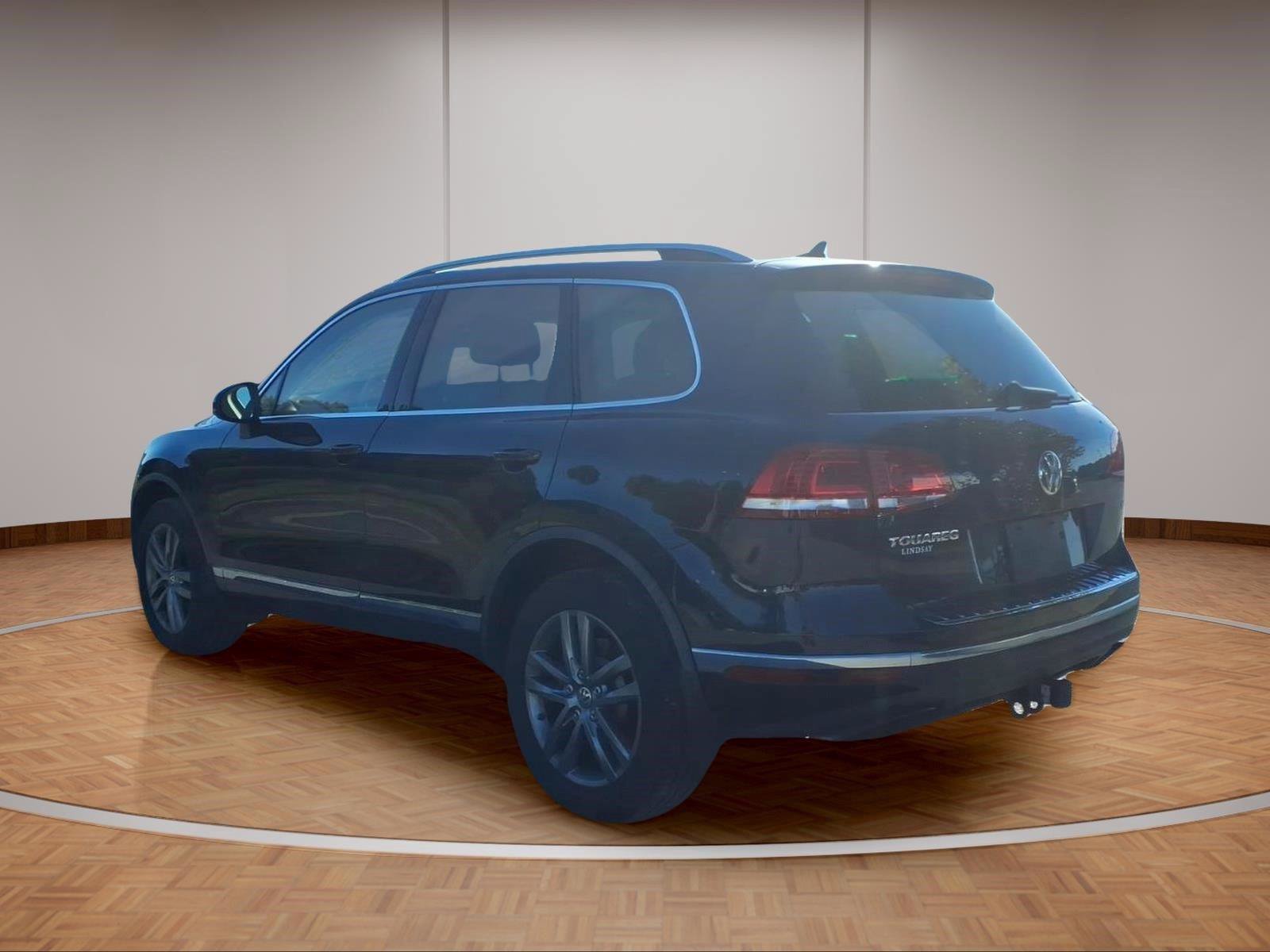 Used 2016 Volkswagen Touareg VR6 AWD/4WD image 5