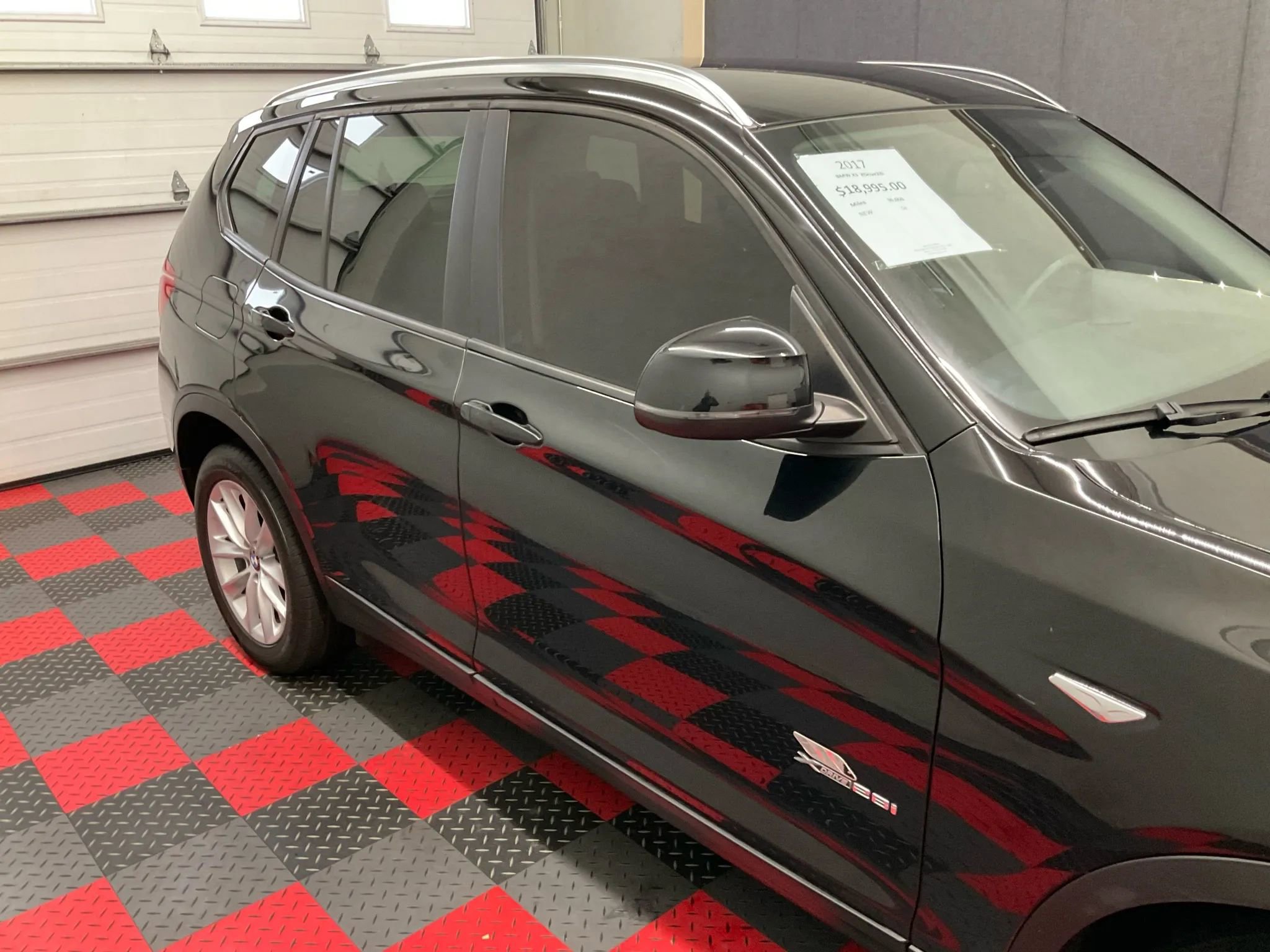 Used 2017 BMW X3 xDrive28i image 4