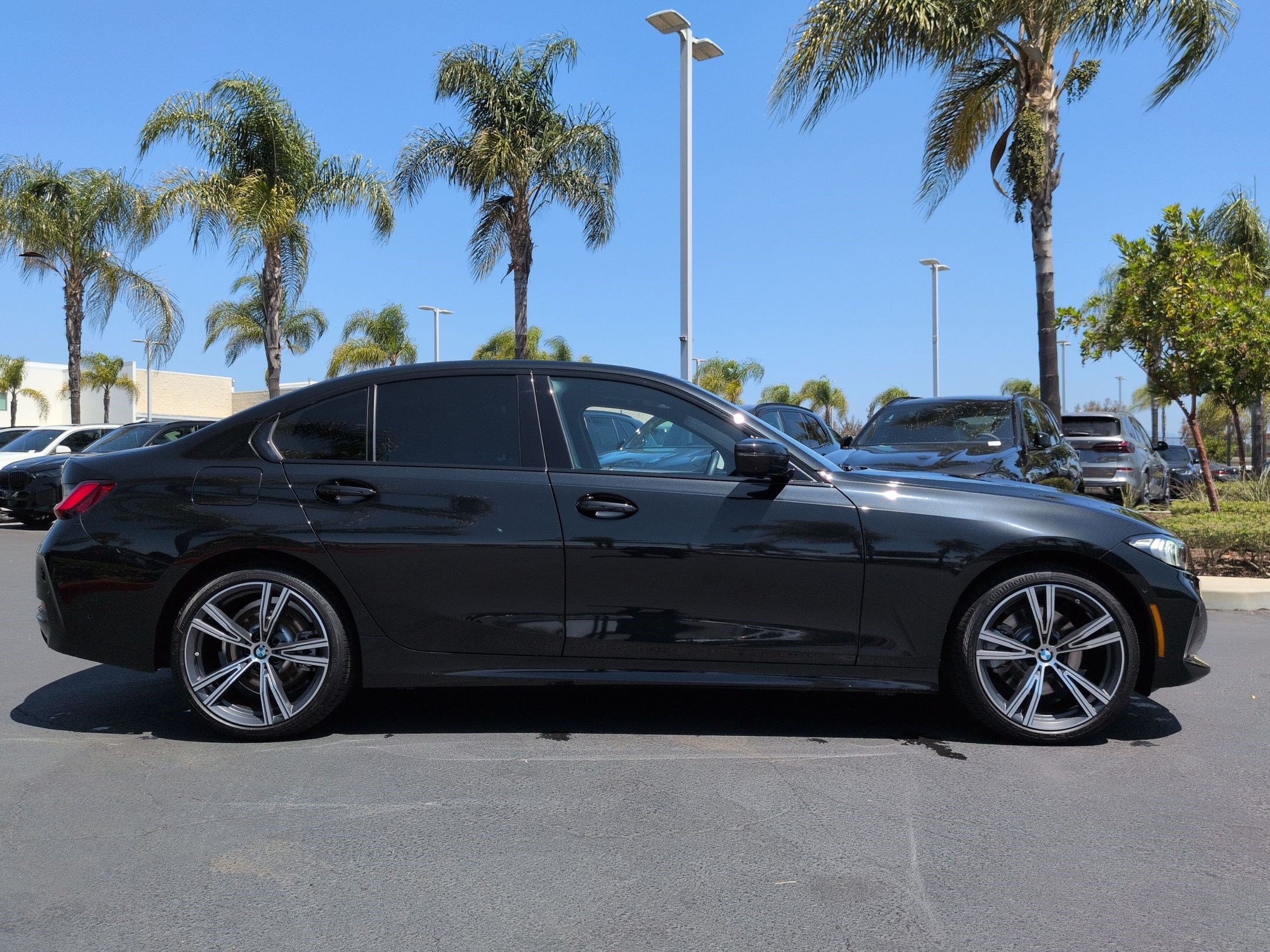 Certified 2023 BMW 330i Sedan w/ Premium Package RWD image 11
