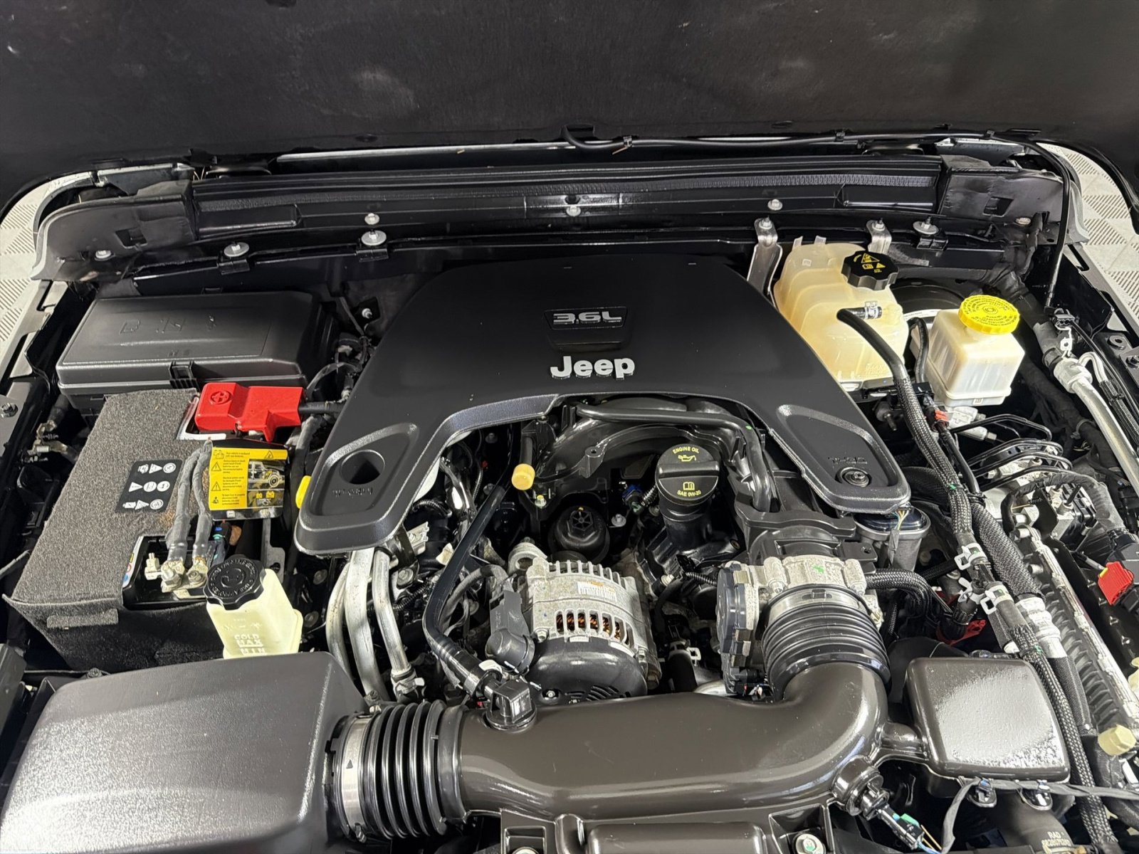 Used 2021 Jeep Gladiator Willys image 43