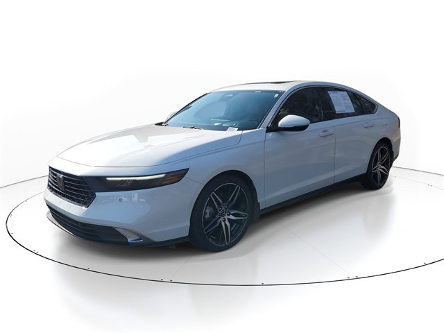Used 2024 Honda Accord Touring image 3
