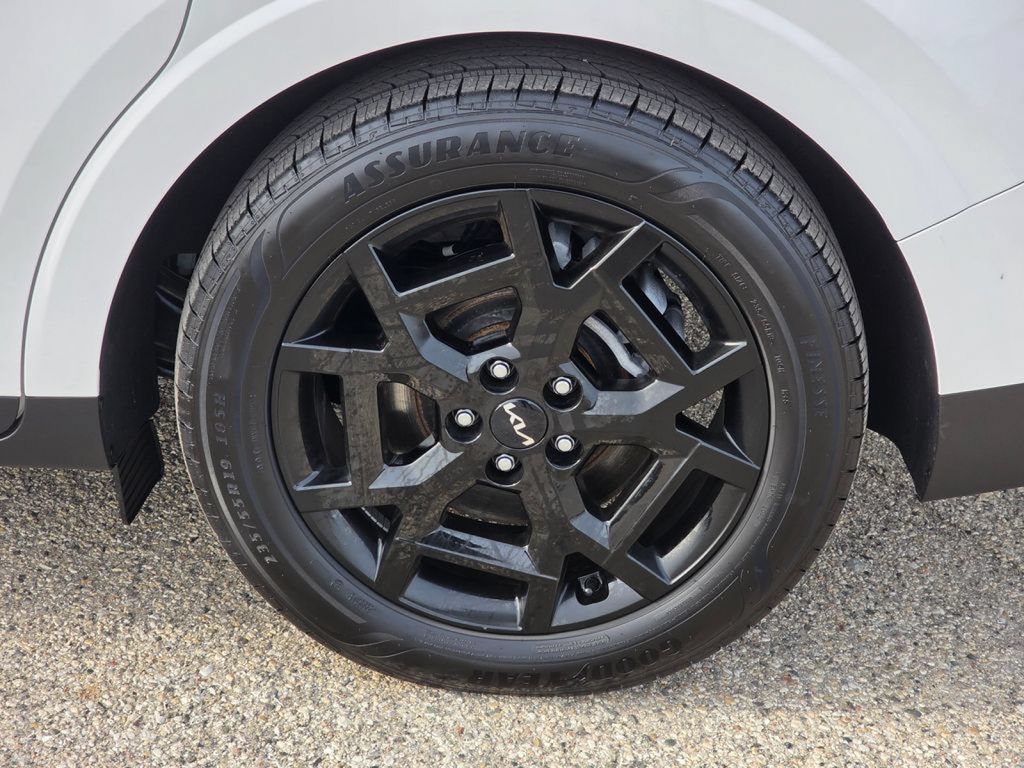 Used 2025 Kia Carnival SX Prestige FWD image 13