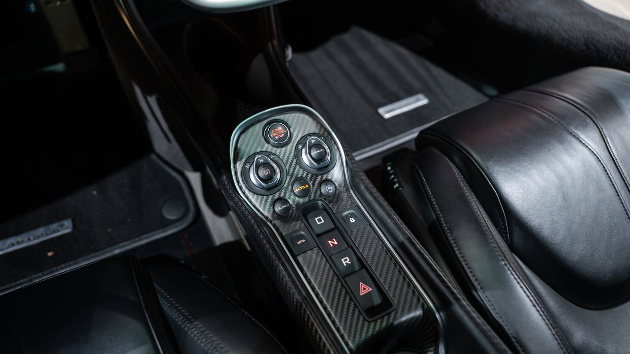 Used 2019 McLaren 600LT RWD image 25