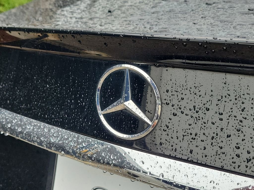 Used 2018 Mercedes-Benz C 300 Sedan image 19
