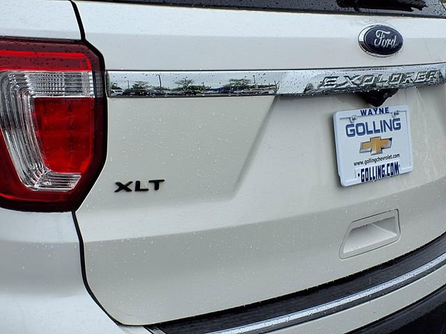Used 2018 Ford Explorer XLT w/ Equipment Group 202A AWD/4WD image 28
