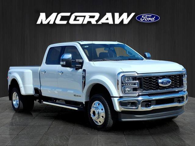 Certified 2026 Ford F450 Lariat w/ Chrome Package image 5
