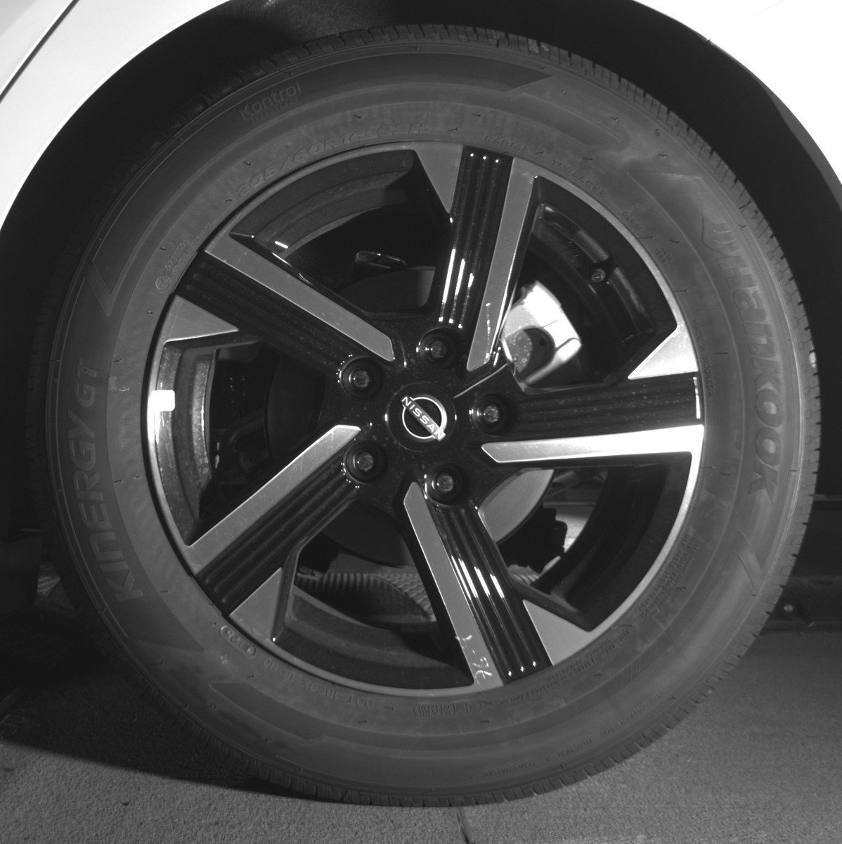 Used 2025 Nissan Sentra SV image 14