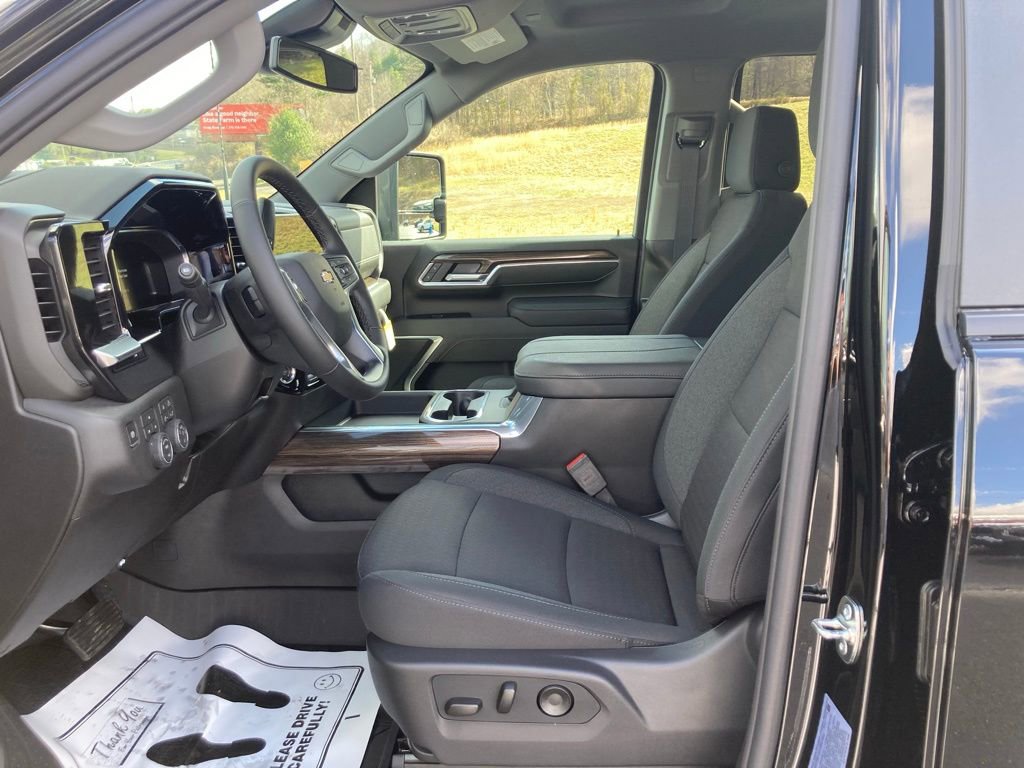 New 2026 Chevrolet Silverado 2500 LT w/ True North Edition image 28