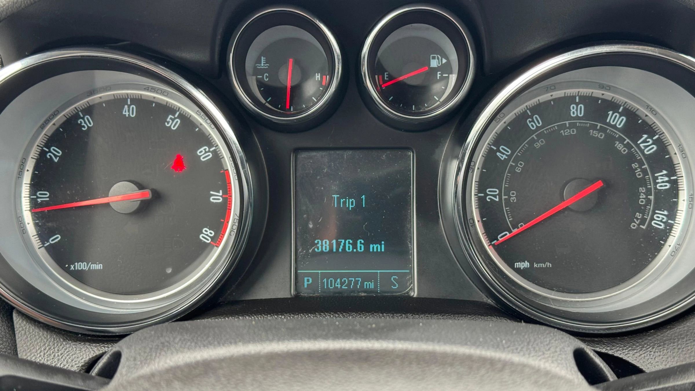 Used 2016 Buick Encore FWD image 17