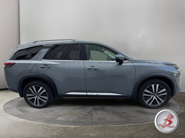 Used 2022 Nissan Pathfinder Platinum w/ Cargo Package AWD/4WD image 8