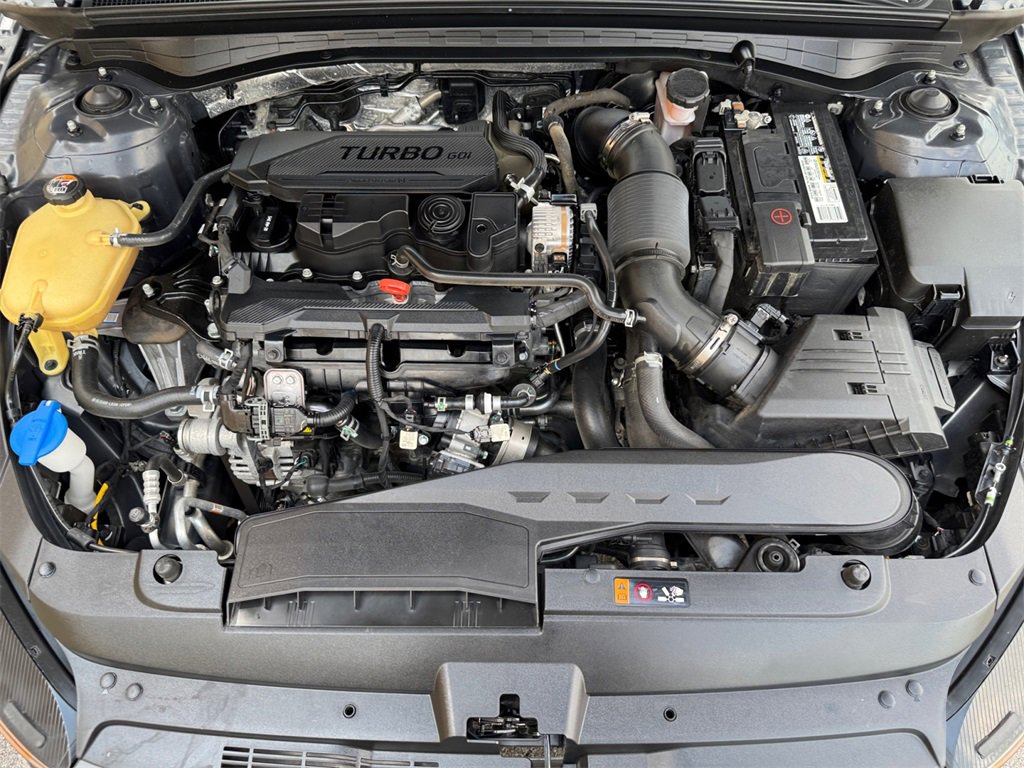 Used 2022 Kia K5 LXS image 9