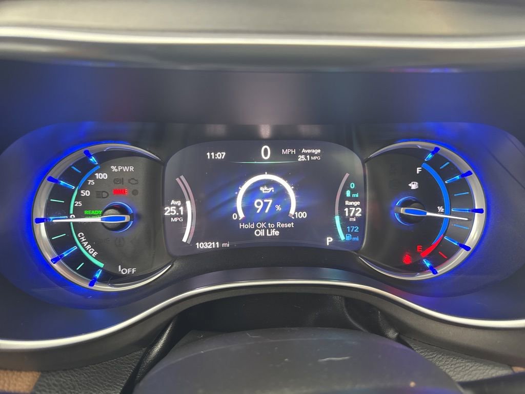 Used 2020 Chrysler Pacifica Limited w/ Advanced Safetytec Group image 16