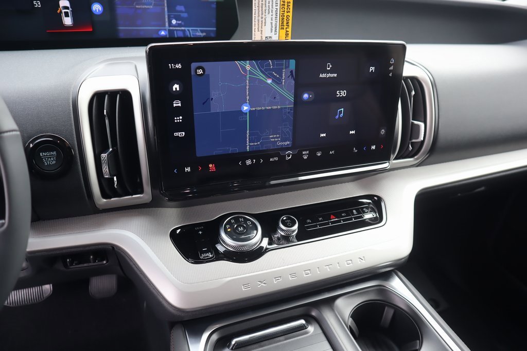 New 2025 Ford Expedition Active image 5