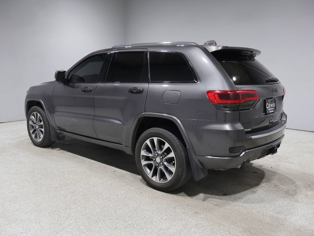 Used 2017 Jeep Grand Cherokee Overland w/ Jeep Active Safety Group AWD/4WD image 4