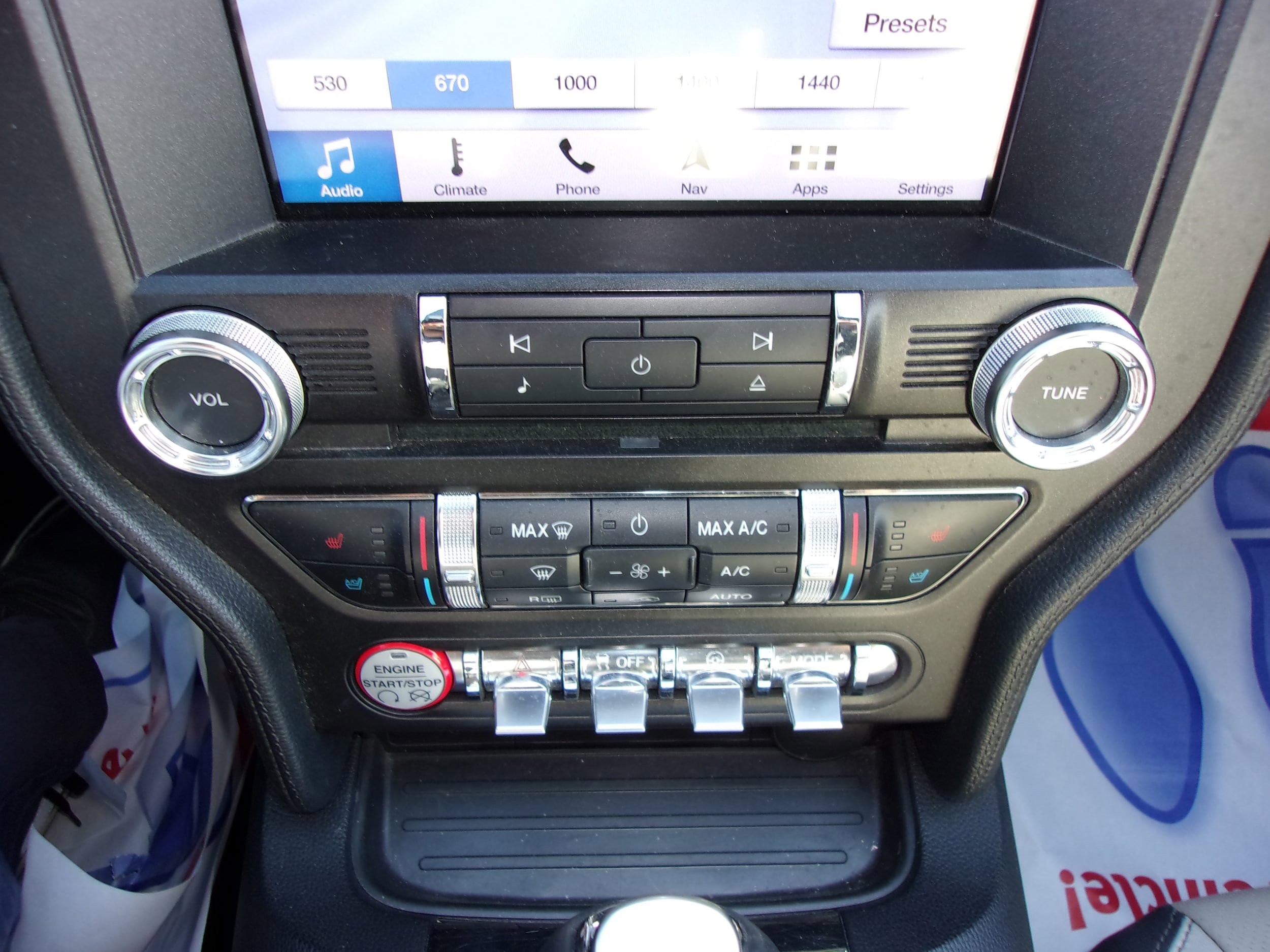 Used 2017 Ford Mustang Premium RWD image 13