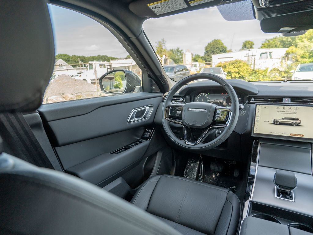 New 2026 Land Rover Range Rover Velar S image 18