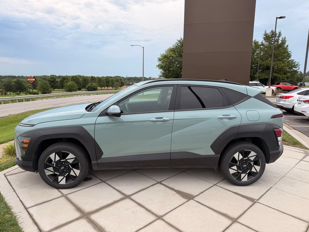 Used 2025 Hyundai Kona SEL AWD/4WD image 6