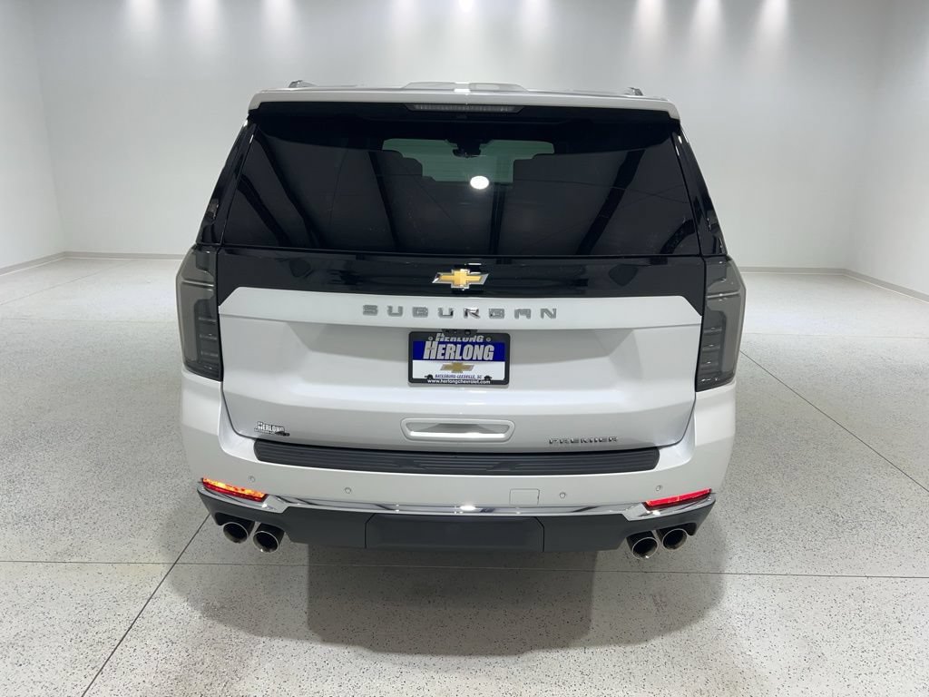 New 2025 Chevrolet Suburban Premier AWD/4WD image 4