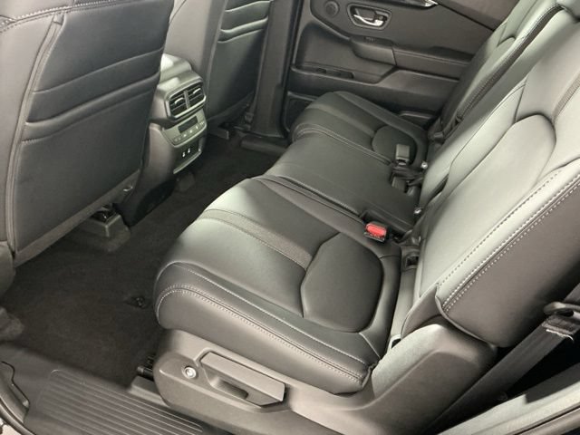 Used 2026 Honda Pilot EX-L image 10