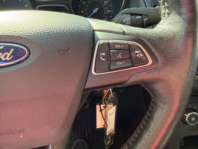 Used 2017 Ford Focus SE w/ Cold Weather Package FWD image 23