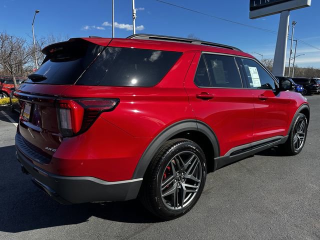 Certified 2025 Ford Explorer ST-Line w/ ST-Line Street Pack image 5