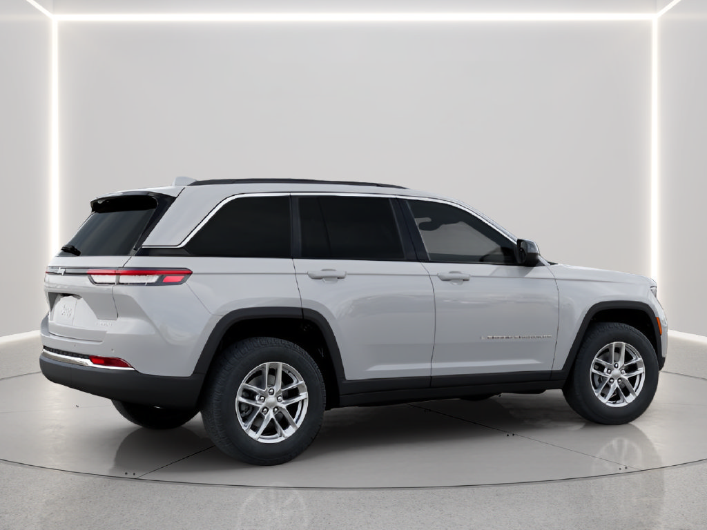 New 2026 Jeep Grand Cherokee Laredo X AWD/4WD image 4