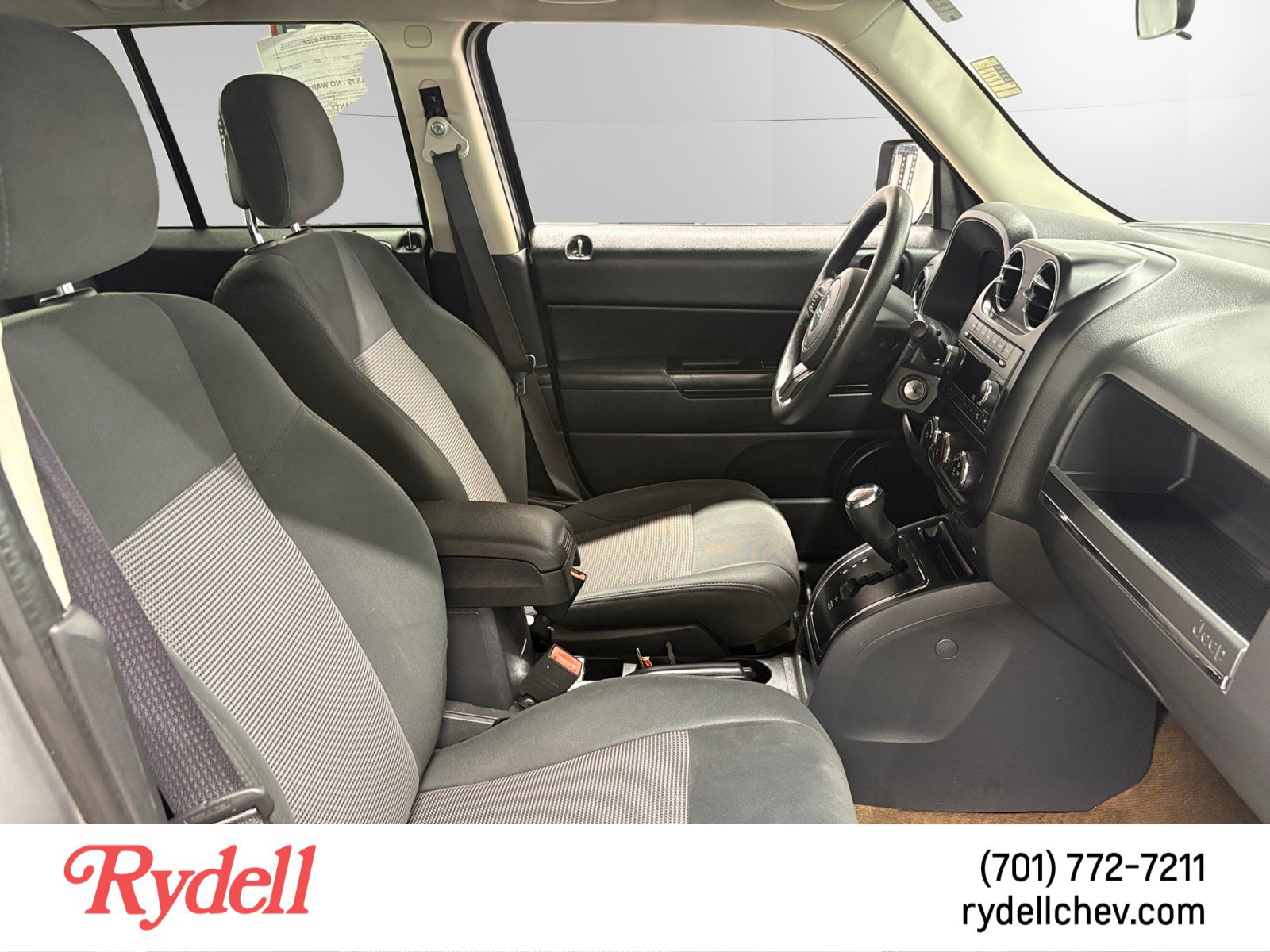Used 2015 Jeep Patriot Sport w/ Power Value Group AWD/4WD image 16