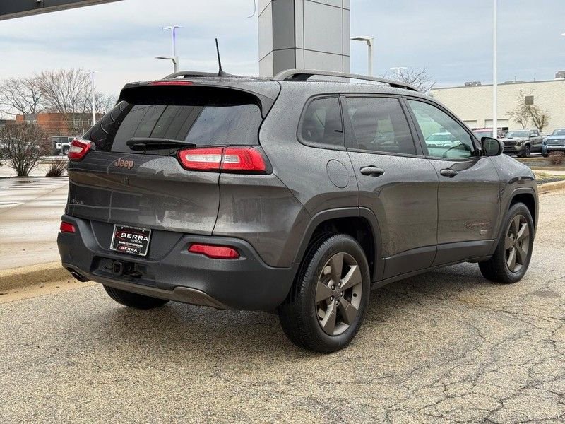 Used 2017 Jeep Cherokee Latitude w/ Comfort/Convenience Group image 3
