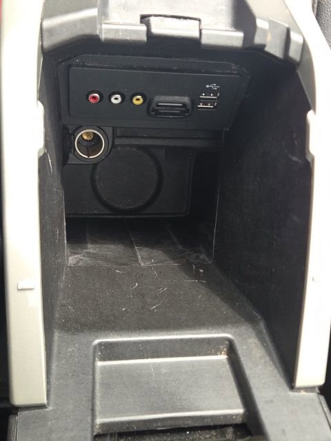 Used 2015 Ford C-MAX SEL w/ Equipment Group 302A image 39