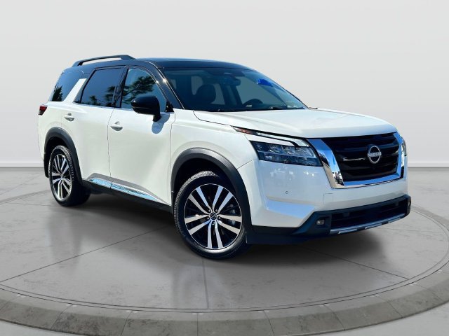 Used 2024 Nissan Pathfinder Platinum