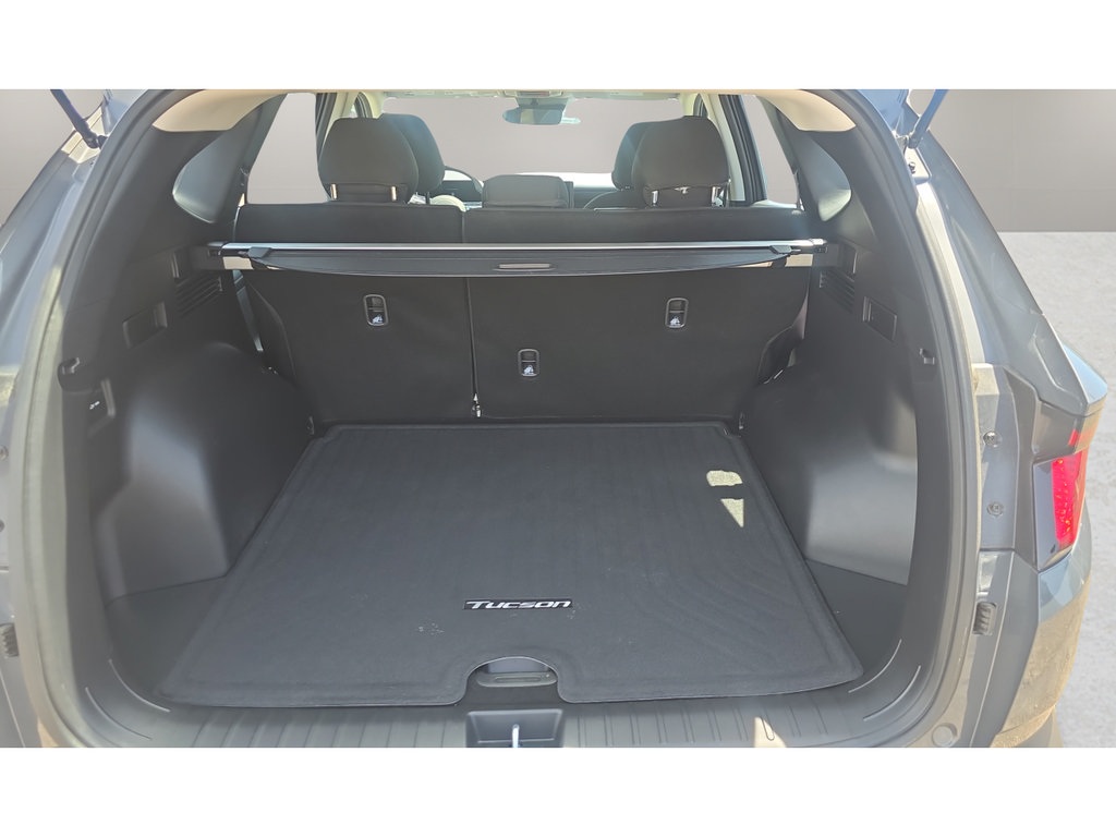 Used 2025 Hyundai Tucson SE FWD image 9