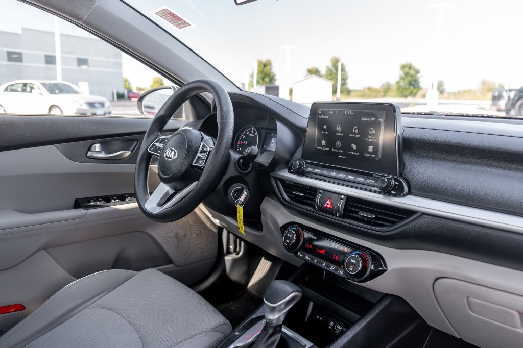 Used 2019 Kia Forte LXS FWD image 11