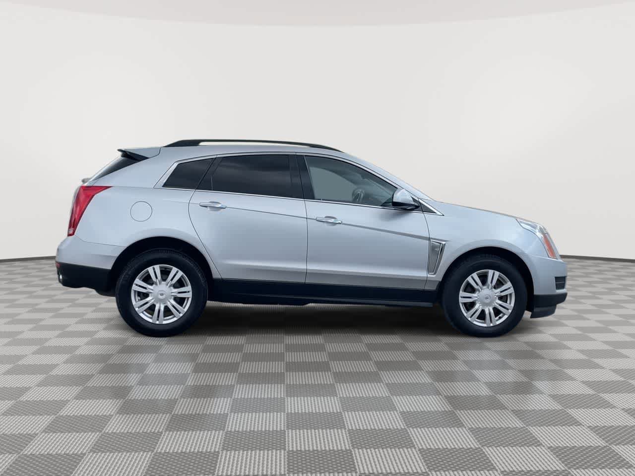 Used 2015 Cadillac SRX FWD image 9