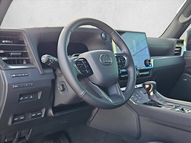 New 2026 Lexus GX 550 AWD/4WD image 3