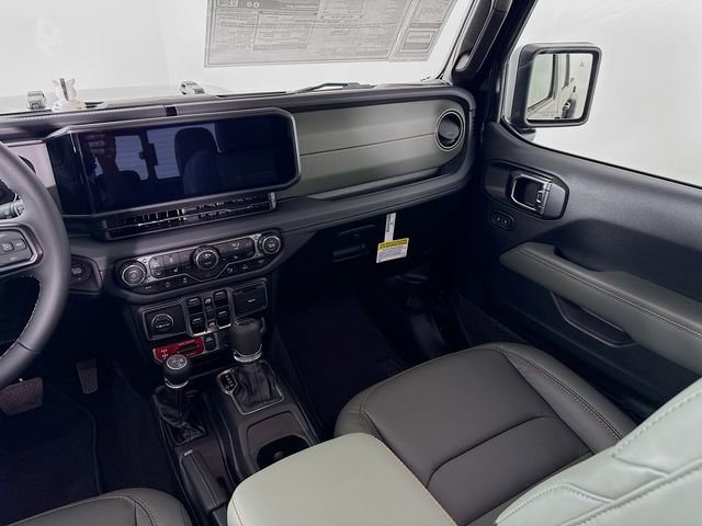 New 2025 Jeep Gladiator Mojave image 26