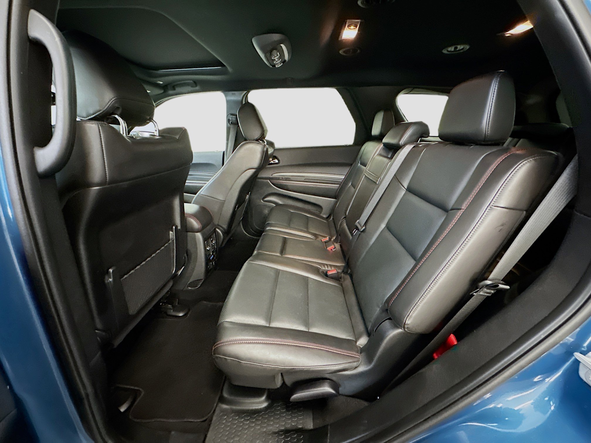 Used 2025 Dodge Durango GT image 30