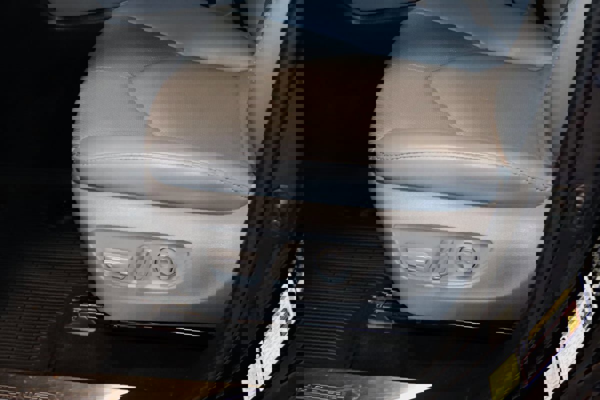 Used 2021 Toyota Highlander Platinum image 40