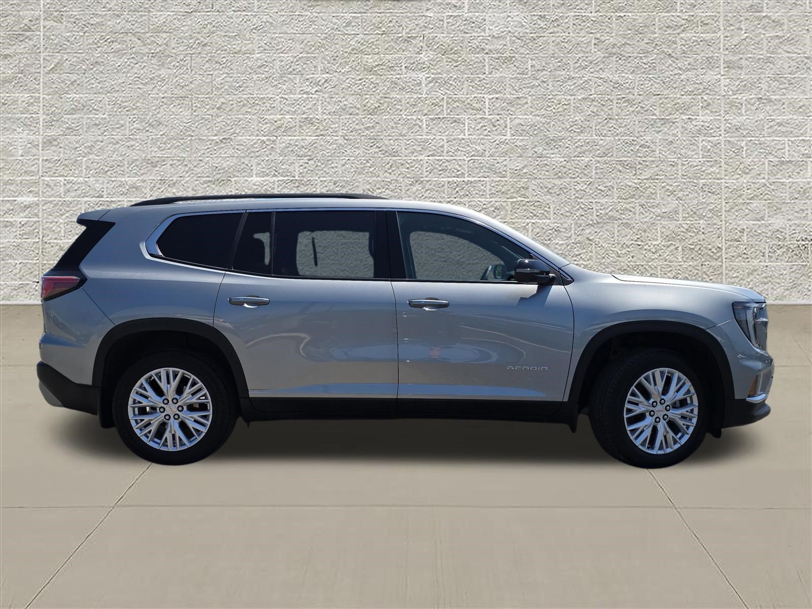 Used 2025 GMC Acadia Elevation w/ Elevation Premium Package AWD/4WD image 8