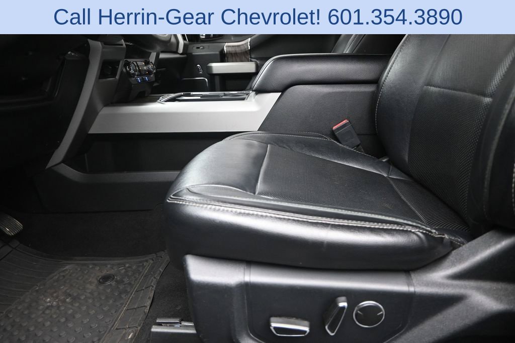 Used 2019 Ford F250 Lariat w/ Lariat Ultimate Package AWD/4WD image 13