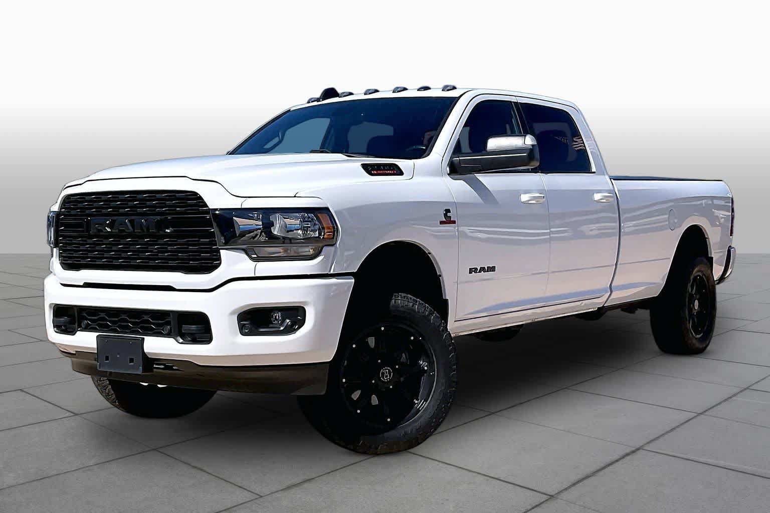 Used 2022 RAM 3500 Big Horn w/ Night Edition AWD/4WD image 2