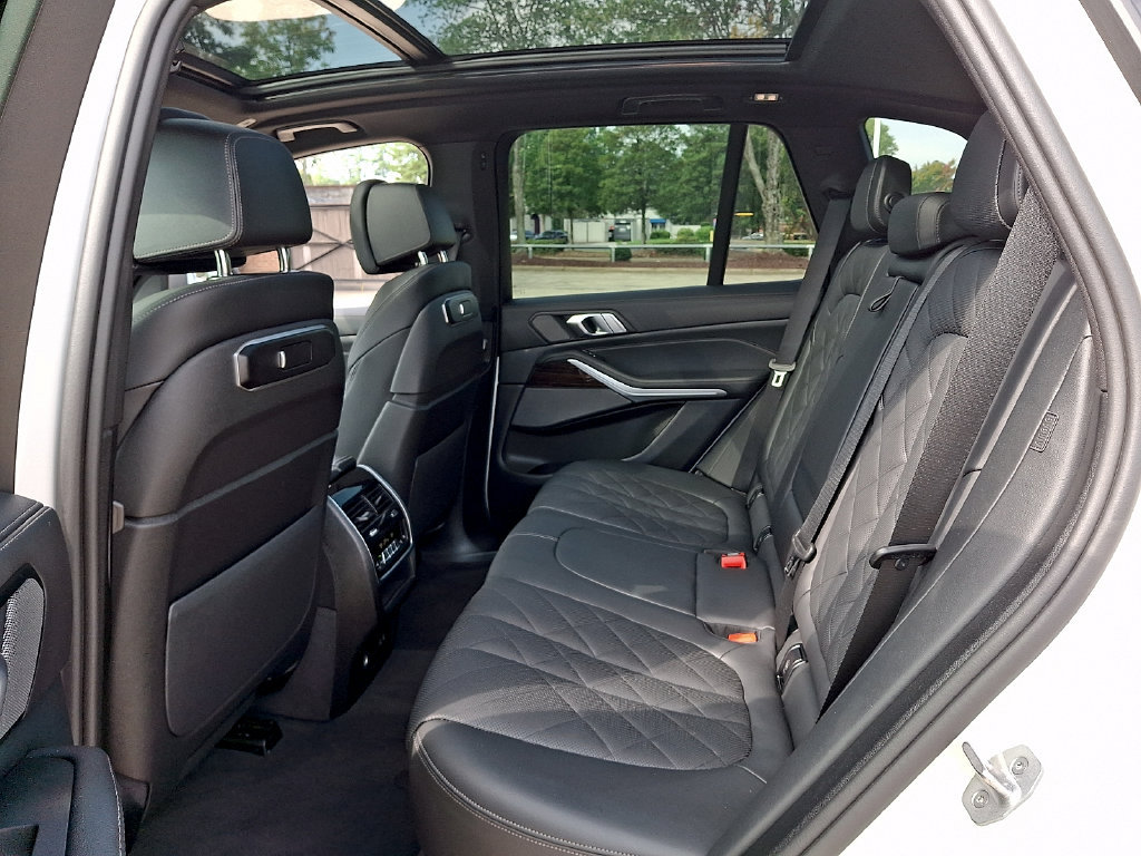 Used 2025 BMW X5 xDrive40i AWD/4WD image 10