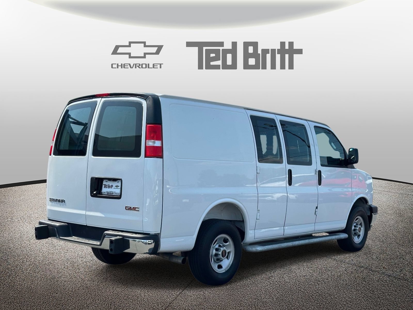 Certified 2025 GMC Savana 2500 w/ Driver Convenience Package RWD image 4